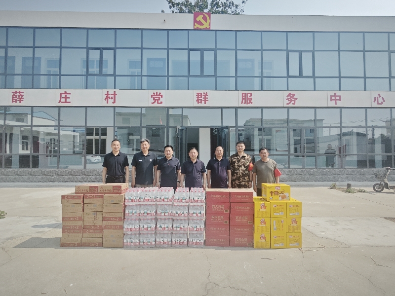 141200639_副本.jpg
