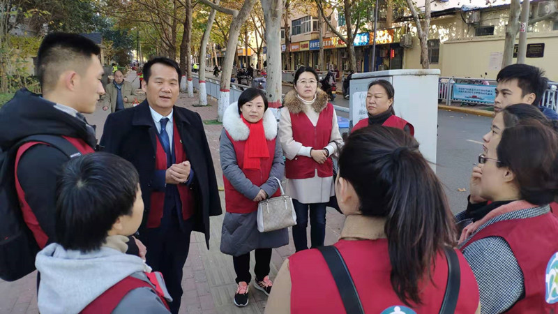 20191203河南省科技馆组织参与“智爱星星”关爱自闭症儿童志愿服务活动图片2.jpg